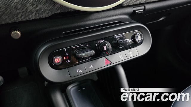 Mini Cooper 2024 — photo 12