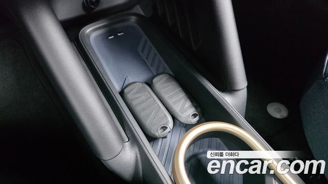 Mini Cooper 2024 — photo 27