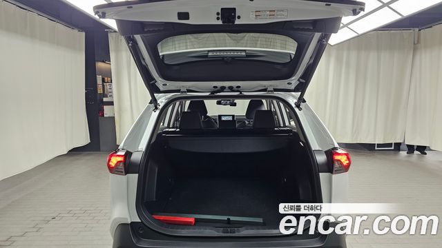 Toyota RAV4 2024 — photo 20