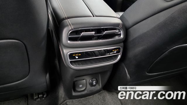 Genesis GV80 2020 — photo 25