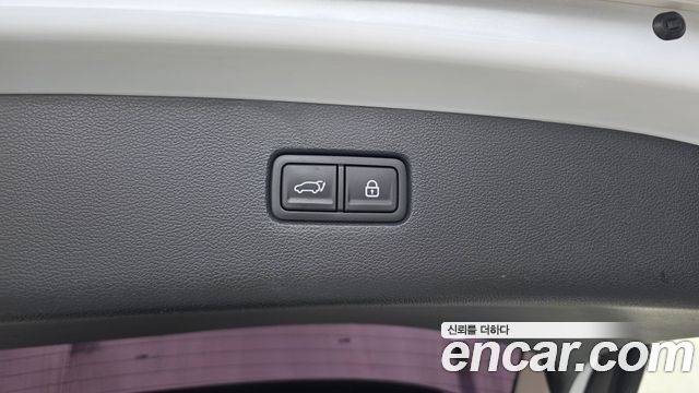 Genesis GV80 2020 — photo 28