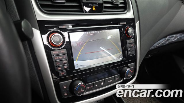 Nissan Altima 2018 — photo 21