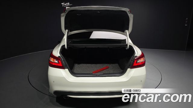 Nissan Altima 2018 — photo 26