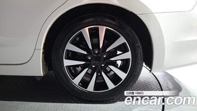 Nissan Altima 2018 — photo 7