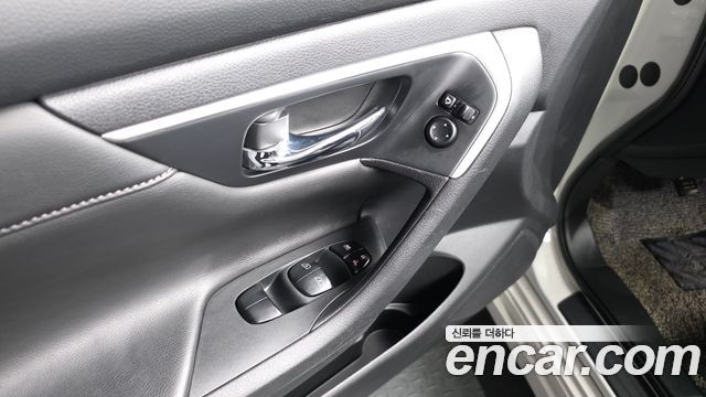 Nissan Altima 2018 — photo 39