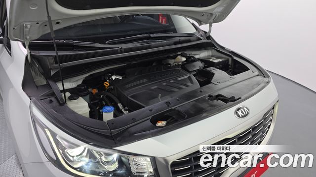 Kia Canival 2019 — photo 6