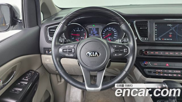 Kia Canival 2019 — photo 13