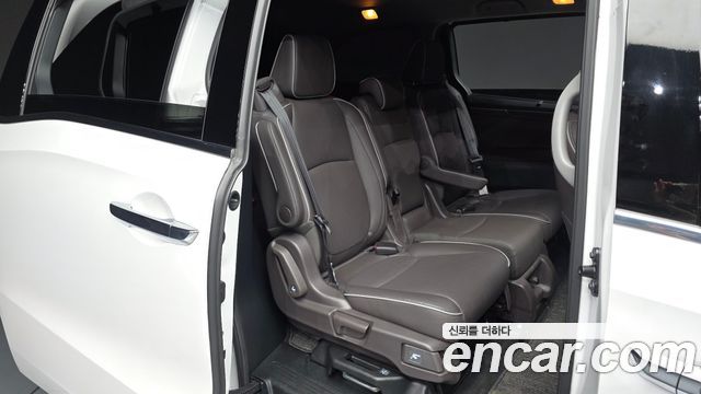 Honda Odyssey 2023 — photo 18