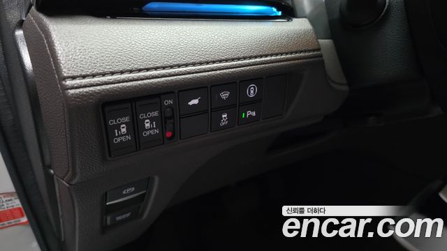 Honda Odyssey 2023 — photo 32