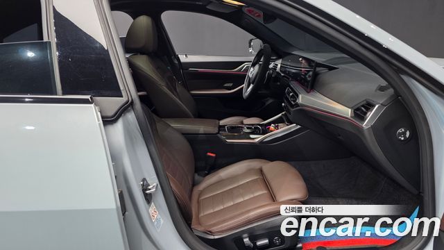 BMW 4-Series 2024 — photo 17