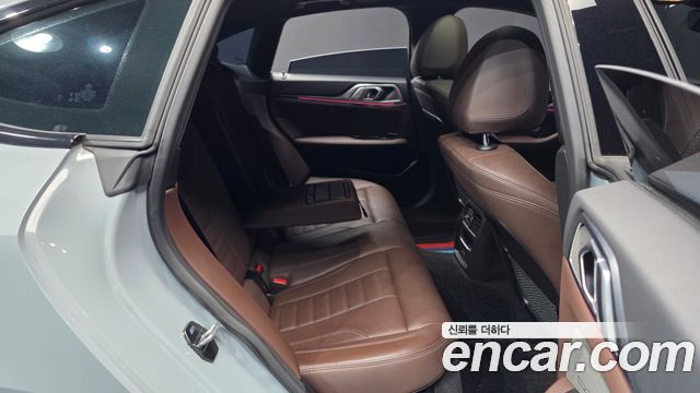 BMW 4-Series 2024 — photo 18