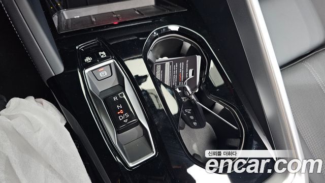 Audi Q5 2025 — photo 12