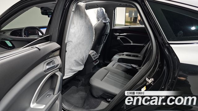 Audi Q5 2025 — photo 18