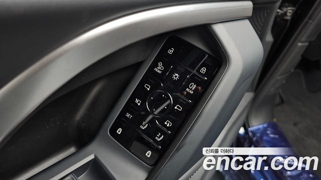 Audi Q5 2025 — photo 33