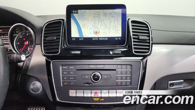Mercedes-Benz GLE-Class 2017 — photo 14