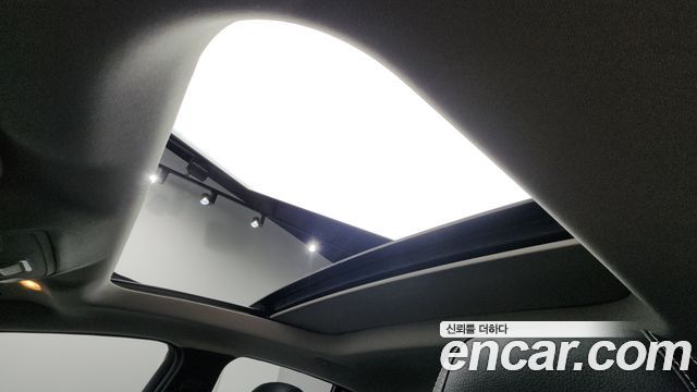 Mercedes-Benz GLE-Class 2017 — photo 17