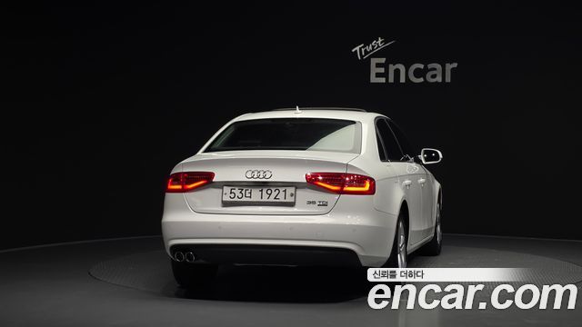 Audi A4 2015 — photo 4