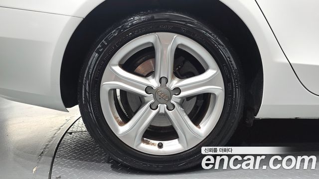 Audi A4 2015 — photo 5