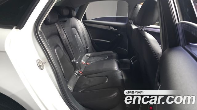Audi A4 2015 — photo 12