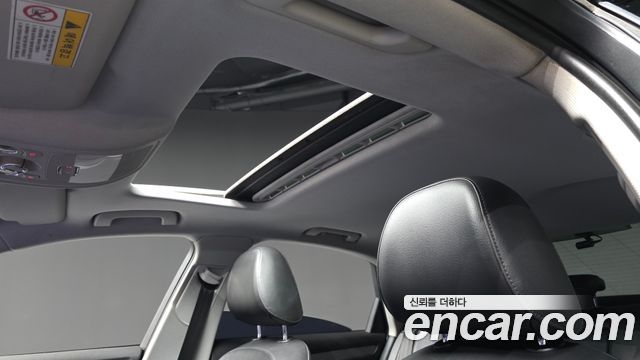 Audi A4 2015 — photo 17