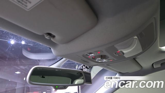 Audi A4 2015 — photo 18