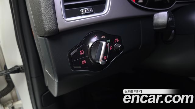 Audi A4 2015 — photo 19