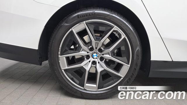 BMW 5-Series 2024 — photo 5