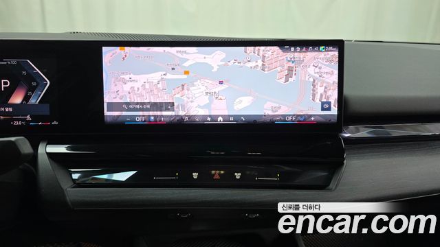 BMW 5-Series 2024 — photo 20