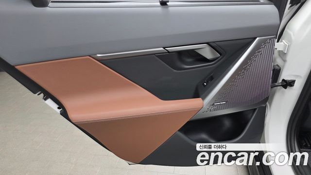 BMW 5-Series 2024 — photo 15