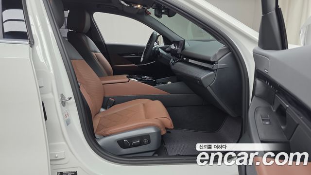 BMW 5-Series 2024 — photo 16