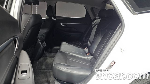 Hyundai Sonata 2022 — photo 18
