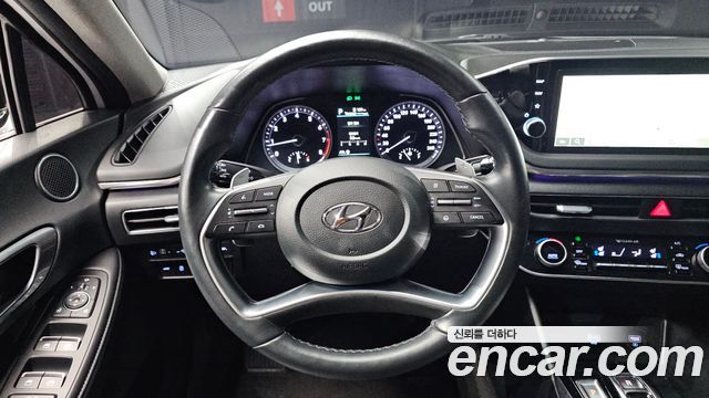 Hyundai Sonata 2022 — photo 19