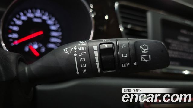 Kia Canival 2019 — photo 30