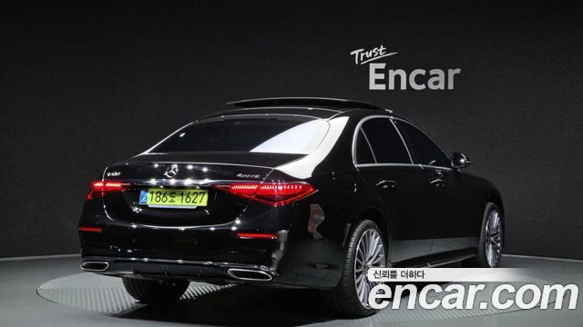 Mercedes-Benz S-Class 2026 — photo 2