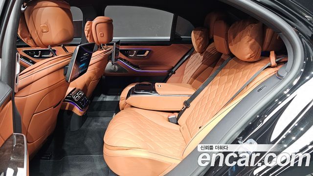 Mercedes-Benz S-Class 2026 — photo 18