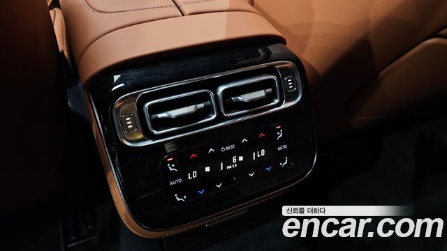 Mercedes-Benz S-Class 2026 — photo 35
