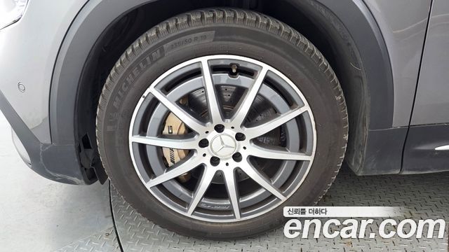 Mercedes-Benz GLB-Class 2021 — photo 5