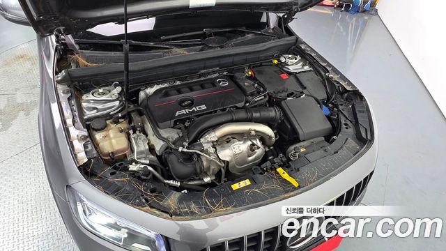 Mercedes-Benz GLB-Class 2021 — photo 6
