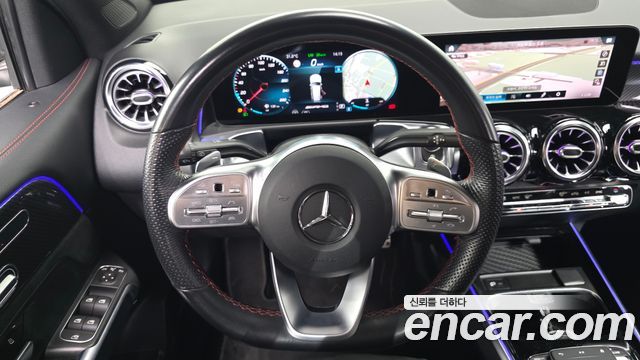 Mercedes-Benz GLB-Class 2021 — photo 20