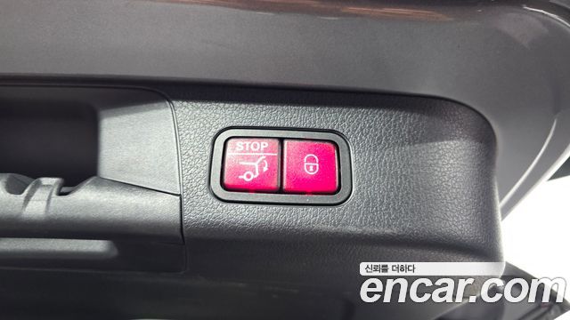 Mercedes-Benz GLB-Class 2021 — photo 22