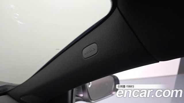 Mercedes-Benz GLB-Class 2021 — photo 29