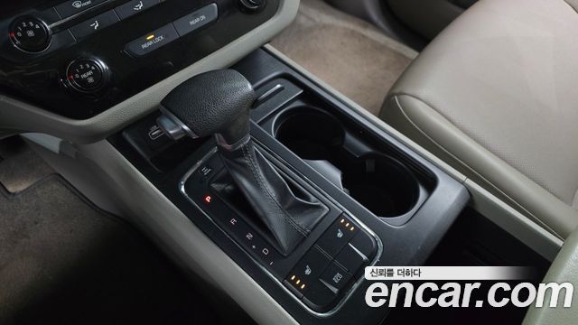 Kia Canival 2017 — photo 9