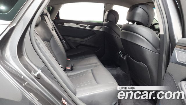 Genesis G80 2020 — photo 11