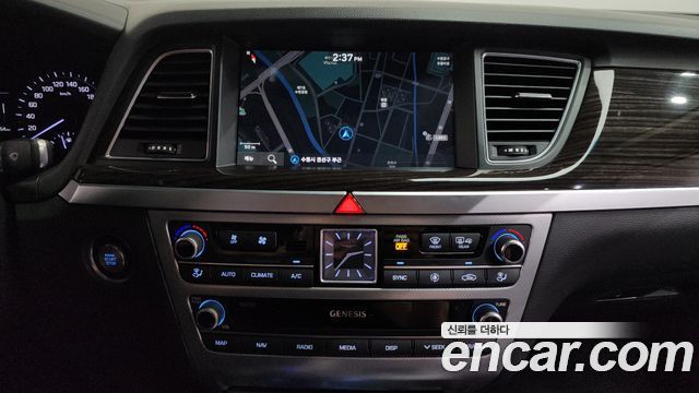 Genesis G80 2020 — photo 12