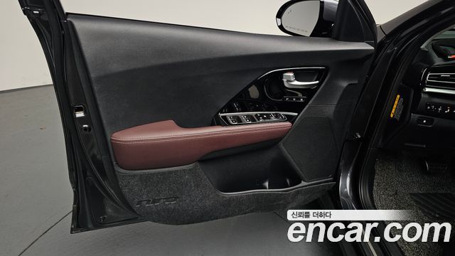 Kia Niro 2020 — photo 14
