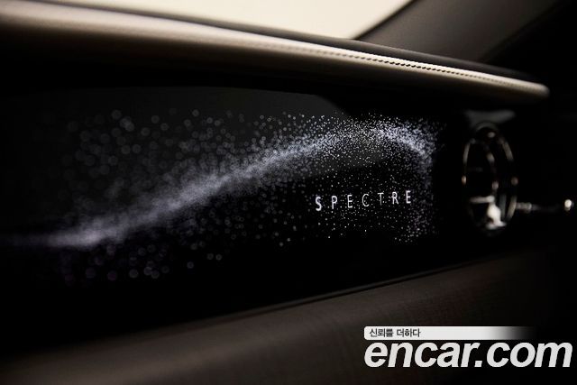 Rolls-Royce Spectre 2024 — photo 18
