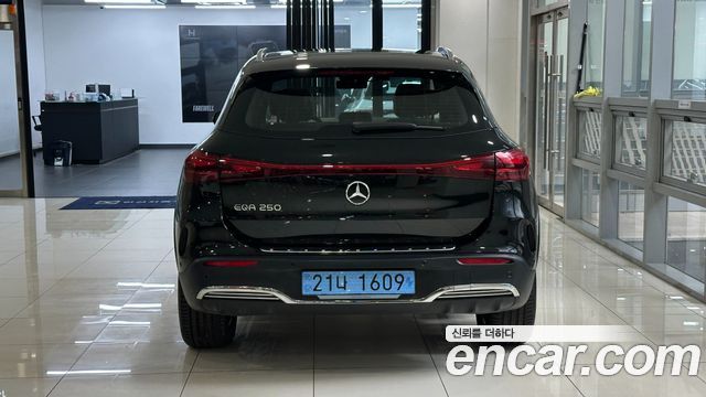 Mercedes-Benz EQA 2026 — photo 3