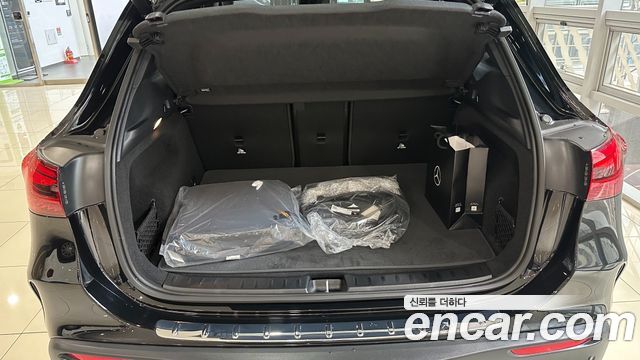 Mercedes-Benz EQA 2026 — photo 13