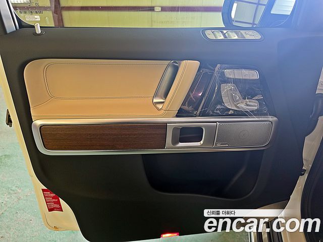 Mercedes-Benz G-Class 2026 — photo 18