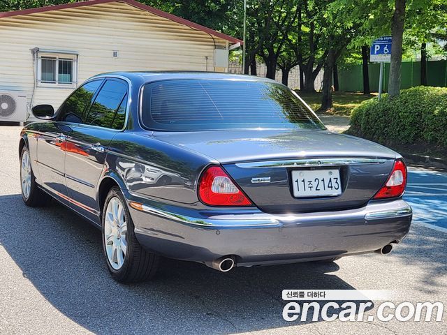 Jaguar XJ-8 2005 — photo 8